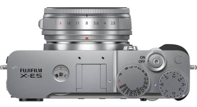 FujiFilm X-E5 body silver + XF 23 mm