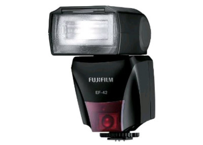 FujiFilm EF-42 TTL blesk
