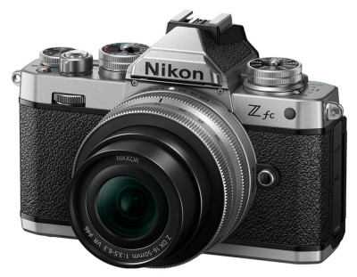 NIKON Z fc + Nikkor 16-50mm f/3,5–6,3 VR Silver