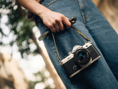 Olympus OM-3 body silver