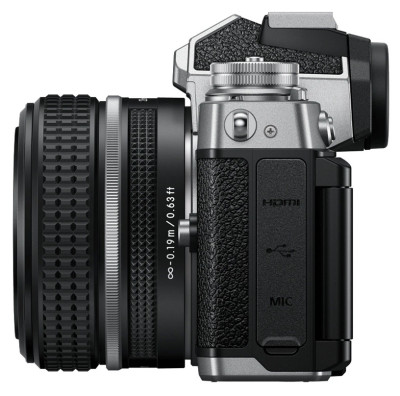 NIKON Z fc + Nikkor Z 28mm f/2.8 SE