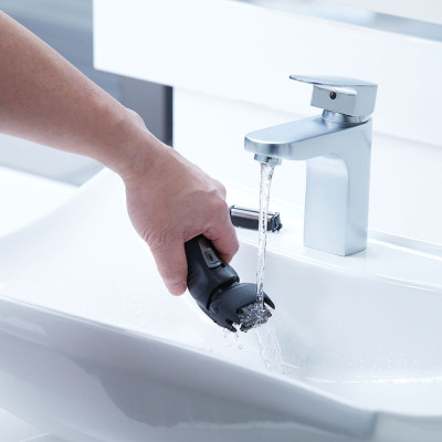 Panasonic ES-RW31-K503 holící strojek Wet&Dry