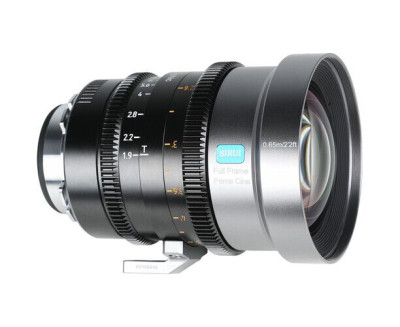 SIRUI IronStar T1.9 1.5x / 35mm Neutral Flare