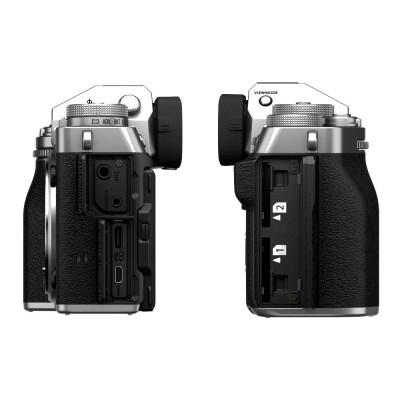 FujiFilm X-T5 body silver