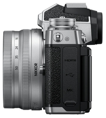 NIKON Z fc + Nikkor 16-50mm f/3,5–6,3 VR Silver