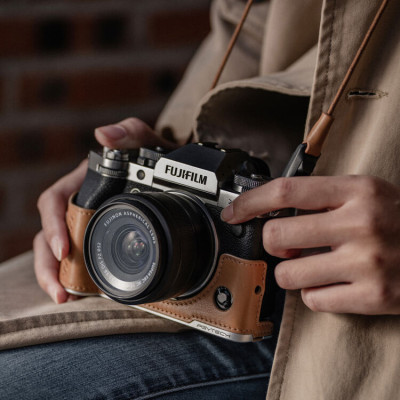 PGYTECH Leather Camera Case (For FUJI X-T5 Brown)