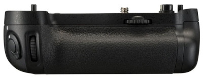 Nikon MB-D16 multifunkční bat. zdroj pro D750