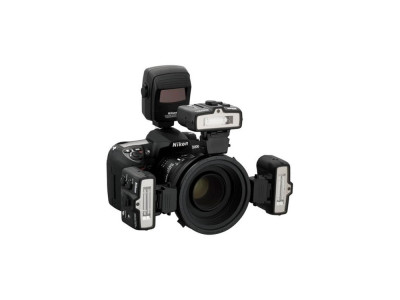 Nikon blesk SB-R200