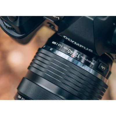 Olympus OM-5 II body silver MZuiko Digital 12-40mm f/2,8 PRO