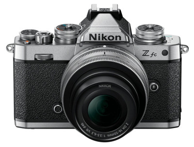 NIKON Z fc + Nikkor 16-50mm f/3,5–6,3 VR Silver
