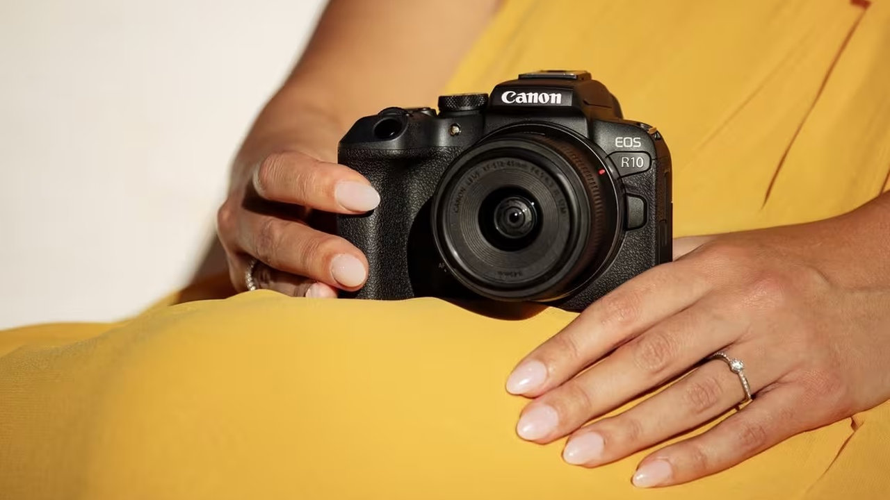 Digitální bezzrcadlovka Canon EOS R10 (body)