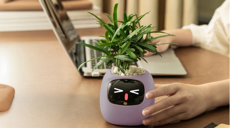 Inteligentní květináč PLANTSIO IVY gen 2, animace