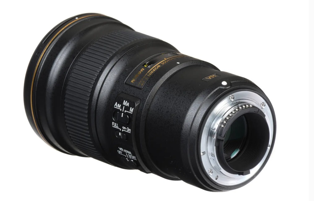 Teleobjektiv Nikon 300 mm F/4E PF ED VR AF-S